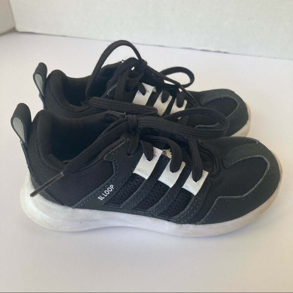 Adidas SL Loop Runner shoes